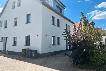 Schöne 1 Zimmer Dachgeschoss Wohnung 70m3 - Pretzfeld