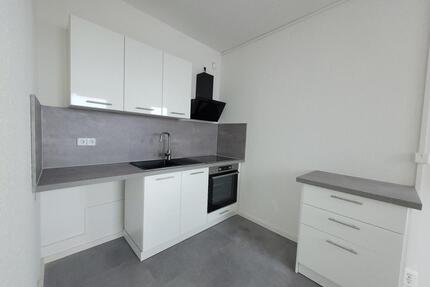 Hier wartet IHR neues ZUHAUSE - 3 Zimmer mit Grün & EBK - Halle (Saale) Nietleben