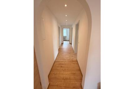 Renovierte 4- Zimmer Wohnung - 91315 Höchstadt an der Aisch - Adelsdorf