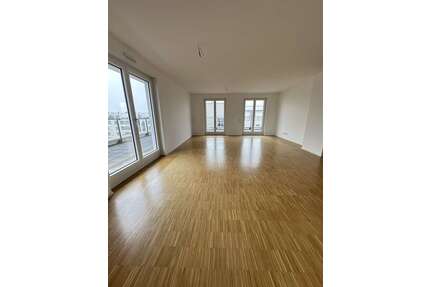 Wohnung zum Mieten in Frankfurt 1.940,00 € 122 m²