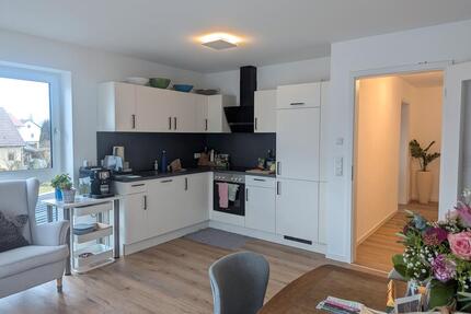 Neubau 3-Zimmer Wohnung mit großem Balkon, EBK und Aufzug ! - Straubing