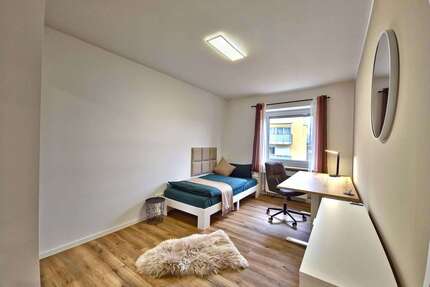 WG-Zimmer in München 950,00 € 14 m²