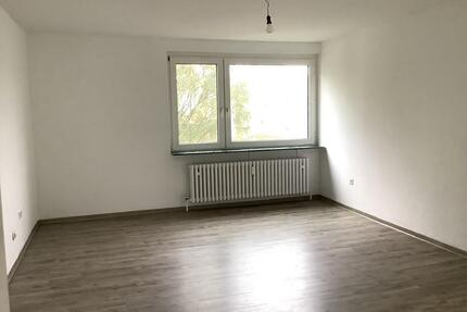 Geräumige 3-Zimmer-Wohnung mit Balkon - Bielefeld Sennestadt