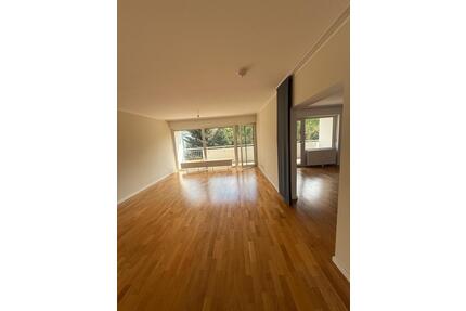 idyllische 2,5 Zimmer Wohnung mit Einbauküche in Offenbach - Offenbach am Main Hafen