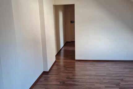 Gemütliche 2 Zimmer Dachgeschosswohnung im Herzen Krefeld