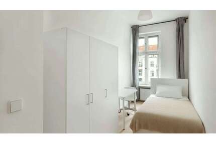 WG-Zimmer in Berlin 680,00 € 10 m²