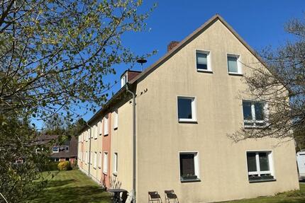 Schöne, frisch sanierte 2 Zimmer Wohnung - zzgl. Mansade - Kiel Russee