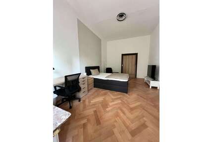 WG-Zimmer in Frankfurt am Main 715,00 € 18 m²