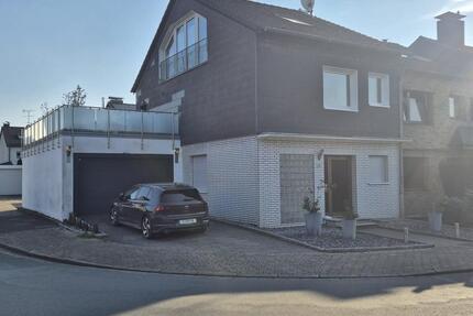 Schöne 2-Zimmer Erdgeschoss Wohnung mit Terrasse - Oberhausen Alt-Oberhausen