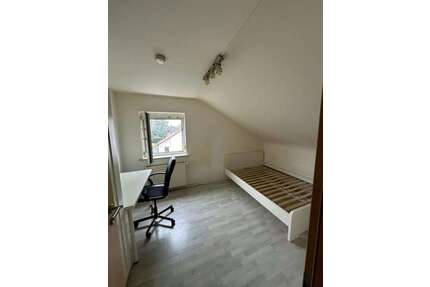 WG-Zimmer in Stuttgart 450,00 € 11 m²