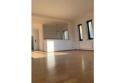 Zentrale, helle 2-Zimmer-Wohnung–in MG provisionsfrei! - Mönchengladbach