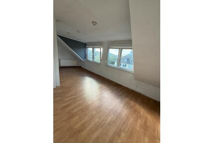 2-Zimmer Dachgeschosswohnung in Mönchengladbach Stadtmitte