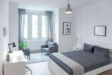 WG-Zimmer in Düsseldorf 700,00 € 25 m²