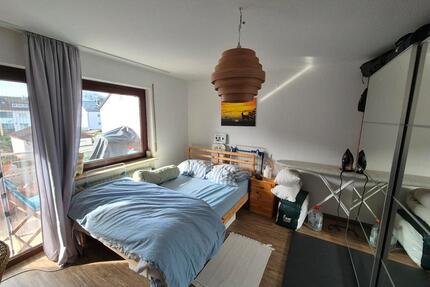 WG Zimmer 15qm mit Balkon ab 01.04. - Schorndorf