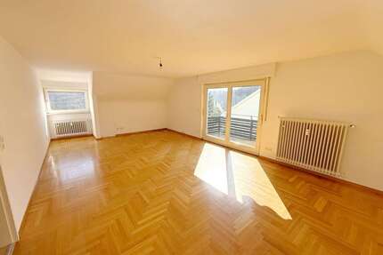 Wohnung zum Mieten in Stuttgart 1.150,00 € 93 m²