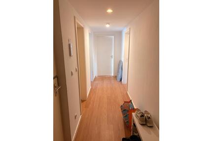 3 Zimmer Dachgeschosswohnung in Duisburg Duissern