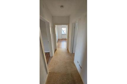 3 Zimmer, Küche und Bad mit Fenster Wohnung - Kassel Bettenhausen