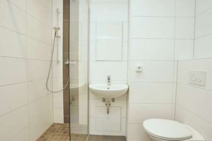 Wohnung zum Mieten in Chemnitz 264,90 € 46.07 m²