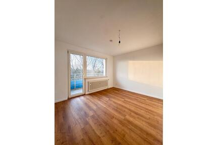 NEU: 3-Zimmer-Wohnung mit großem Wohnzimmer und Balkon in Gütersloh