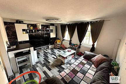 60 m2 helle 2 Zimmer Wohnung mit Küche - Ermsleben 1 OG