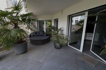 erstklassige 2-Zimmer Wohnung mit Aussen- und Tiefgaragenstellplatz - Springe