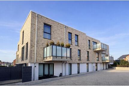 Neubau, 4 Zimmer Wohnung mit Balkon - Bargteheide