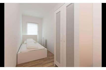 WG-Zimmer in Berlin 680,00 € 9 m²
