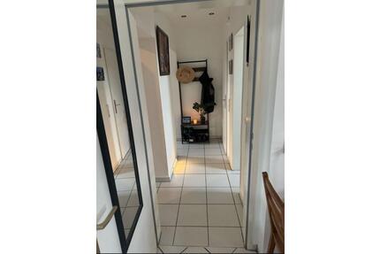 Wg-Zimmer zur vermieten - 550,00&nbsp;EUR Kaltmiete, ca.&nbsp; 15,00&nbsp;m&sup2; in Köln (PLZ: 51103) Kalk