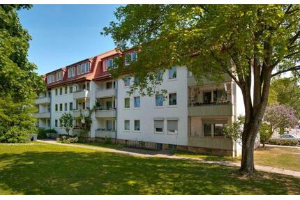 Frisch renovierte 4-Zimmer-Wohnung mit Einbauküche an WG zu vergeben! - Osnabrück Wüste