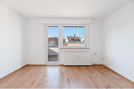 Helle 2-Zimmer Wohnung mit großer Terrasse in Stuttgart