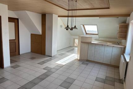 Geräumige 2,5 Zimmer Wohnung - 500,00&nbsp;EUR Kaltmiete, ca.&nbsp; 65,00&nbsp;m&sup2; in Bad Buchau (PLZ: 88422)