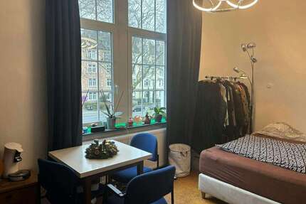 WG-Zimmer in Frankfurt am Main 715,00 € 17 m²