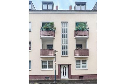 Frisch renovierte Wohnung mit neuer Einbauküche!!! - Krefeld