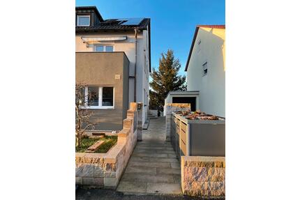 Schöne 2,5 Zimmer Wohnung in S-Weilimdorf für Paare oder Single, - Stuttgart Stuttgart-West