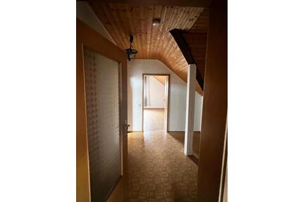 Schöne 2 Zimmer Wohnung mit 80qm2 zu vermieten - Bächingen an der Brenz