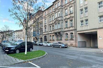 ***HAPPY HOME*** SONNIGE 2 ZIMMER DACHGESCHOSSWOHNUNG MIT CHARME - Fürth Innenstadt