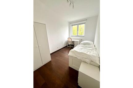 Möbliertes WG Zimmer in Düsseldorf