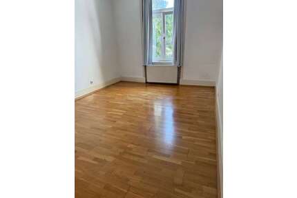 WG-Zimmer in Frankfurt 450,00 € 25 m²