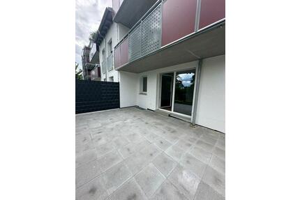 3 Zimmer Wohnung Erdgeschoss mit Garten und EBK sowie Stellplatz - Altenstadt an der Waldnaab