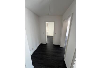 Schöne 2-Zimmer Wohnung mit Balkon & Stellplatz - Stuttgart Vaihingen