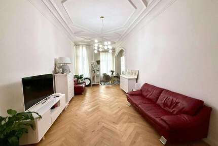 WG-Zimmer in Wiesbaden 1.950,00 € 15 m²