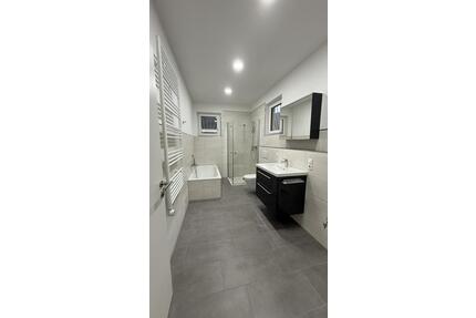 Moderne 4-Zimmer Wohnung mit Terasse in Andernach