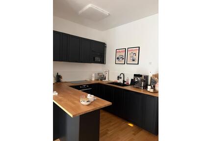 Traumhafte 2,5 Zimmer Wohnung zur Untermiete für 3 Monate - Offenbach am Main Hafen