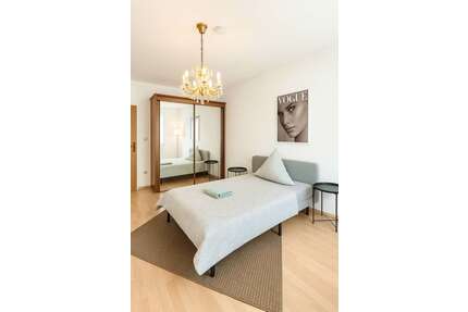 WG-Zimmer in München 850,00 € 12 m²