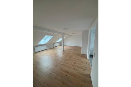 2-Zimmer DG Wohnung in Karlsruhe-Grötzingen, Erstbezug