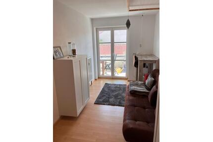 WG ZimmerWochenendheimfahrerin - 670,00&nbsp;EUR Kaltmiete, ca.&nbsp; 12,00&nbsp;m&sup2; in Hallbergmoos (PLZ: 85399)