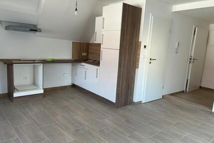 Moderne 1 Zimmer Wohnung mit FBHZ Erstbezug nach Sanierung - Neckarsulm