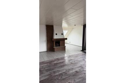 Großzügige 3 Zimmer Wohnung mit Balkon und Küche in Wettringhof - Lüdenscheid