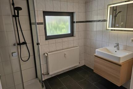 Helle 2 Zimmer Wohnung in Trais-Münzenberg ab sofort