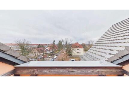 3 Zimmer Dachgeschosswohnung mit Loggia - Hoyerswerda